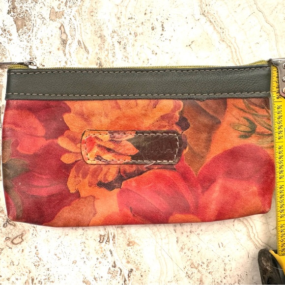 Handmade leather Argentinian embellished crossbody with matching coin purse - Picture 8 of 12